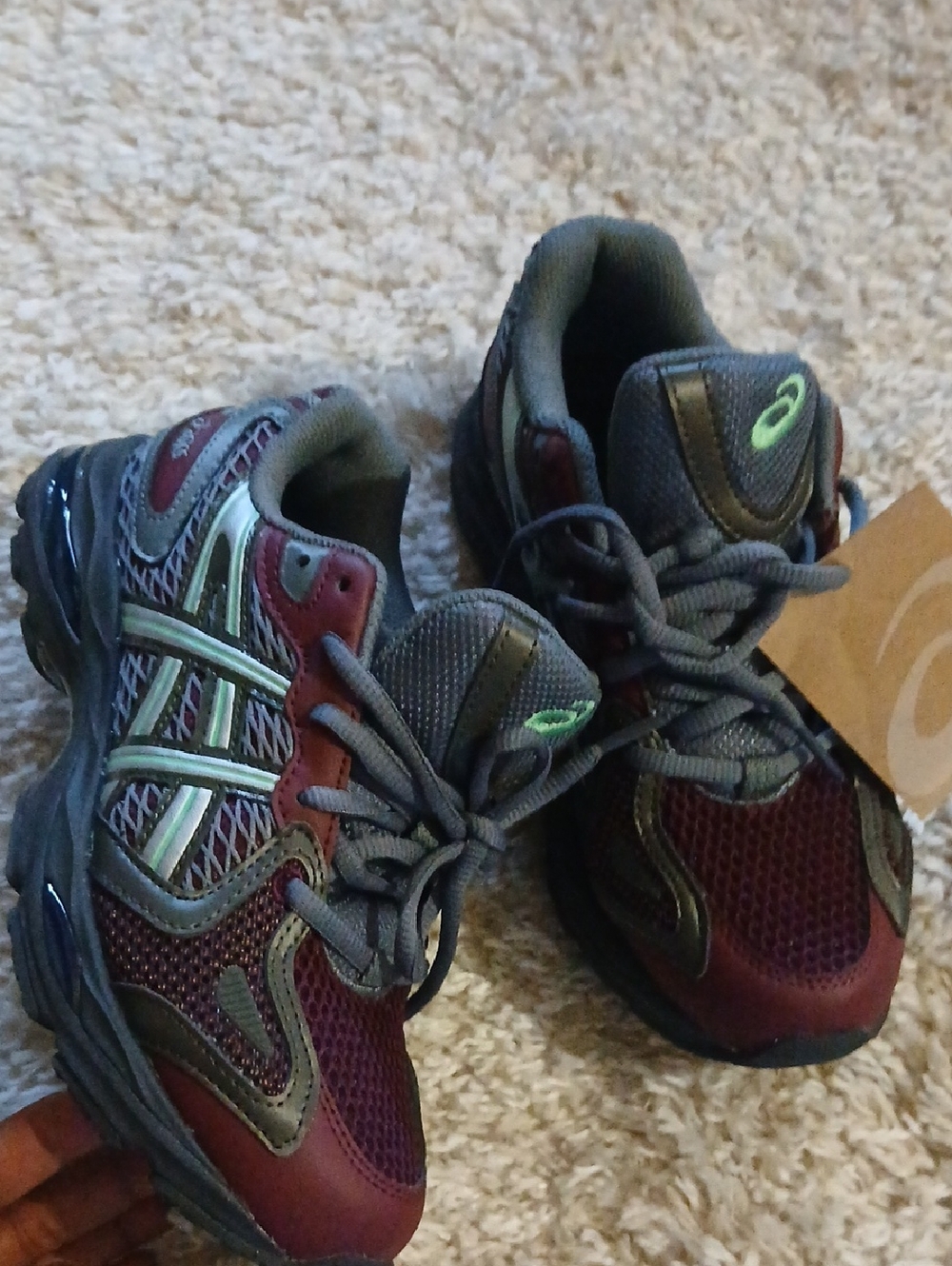 NWT ASICS - Picture 9 of 12